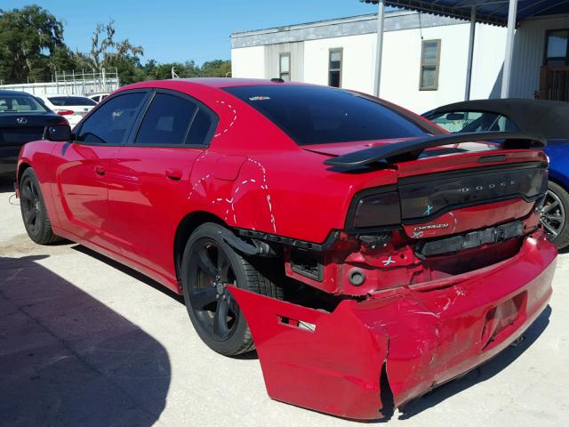 2C3CDXHG3DH552559 - 2013 DODGE CHARGER SX RED photo 3