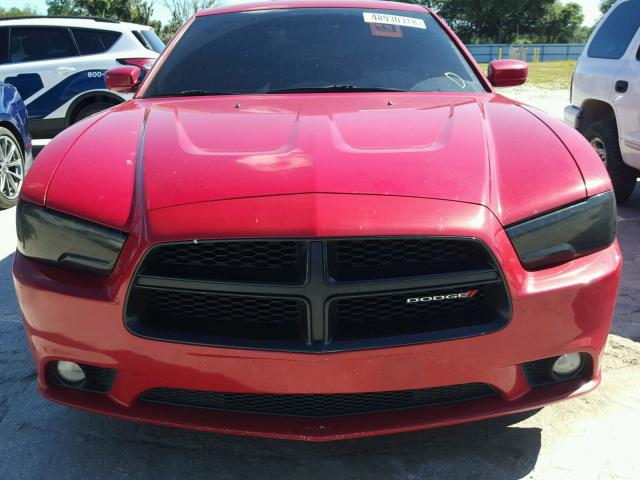 2C3CDXHG3DH552559 - 2013 DODGE CHARGER SX RED photo 9