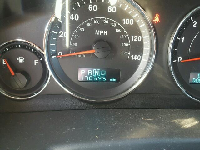 1J8HG48K17C626430 - 2007 JEEP COMMANDER CHARCOAL photo 8