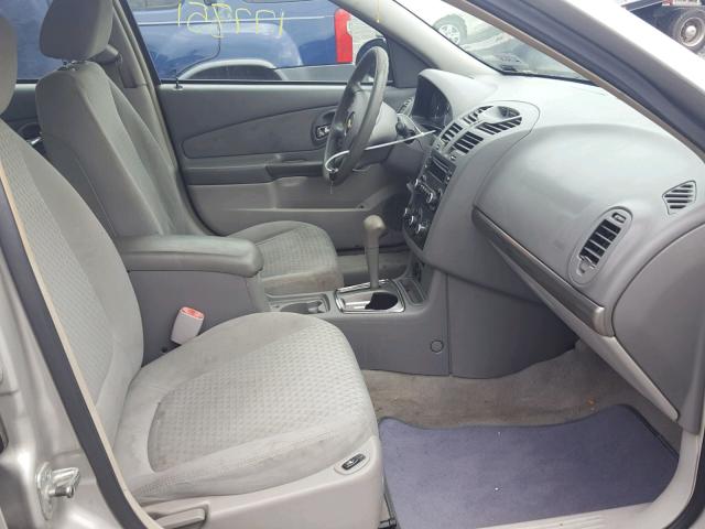 1G1ZS58F58F126167 - 2008 CHEVROLET MALIBU LS SILVER photo 5