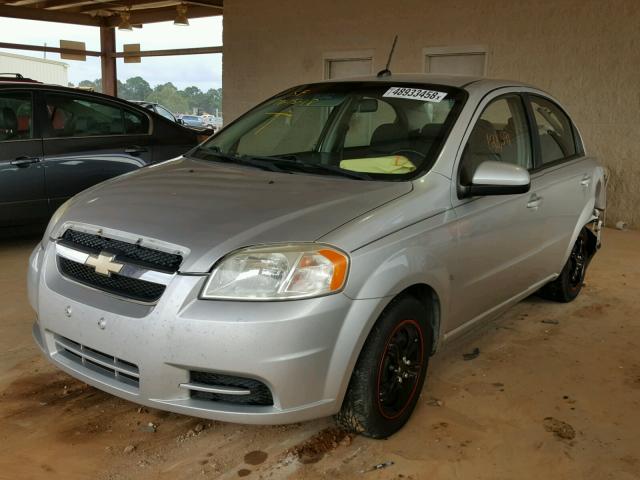 KL1TD56E69B608969 - 2009 CHEVROLET AVEO LS SILVER photo 2