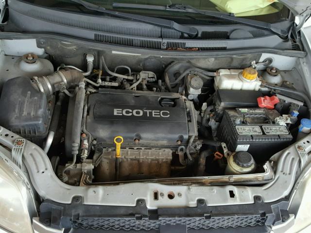 KL1TD56E69B608969 - 2009 CHEVROLET AVEO LS SILVER photo 7