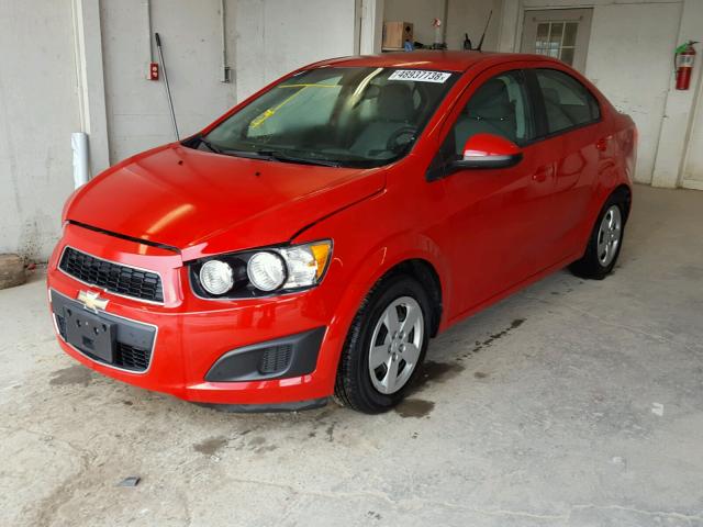 1G1JA5SH8D4141424 - 2013 CHEVROLET SONIC LS 红色 照片 2