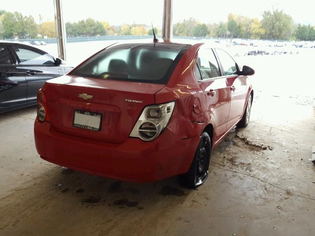 1G1JA5SH8D4141424 - 2013 CHEVROLET SONIC LS 红色 照片 4