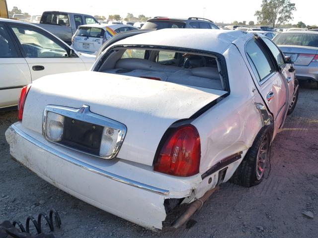 1LNHM82W9YY939387 - 2000 LINCOLN TOWN CAR S WHITE photo 4