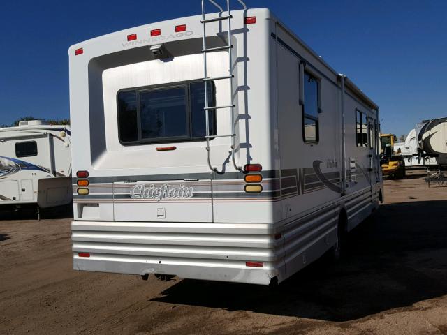 3FCMF53G6VJA25108 - 1998 WINNEBAGO CHIEFTAIN WHITE photo 4