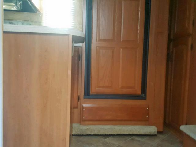 4YDF3402284701635 - 2008 KEYSTONE MONTANA CREAM photo 5