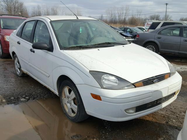 1FAFP38ZX4W144626 - 2004 FORD FOCUS ZTS WHITE photo 1