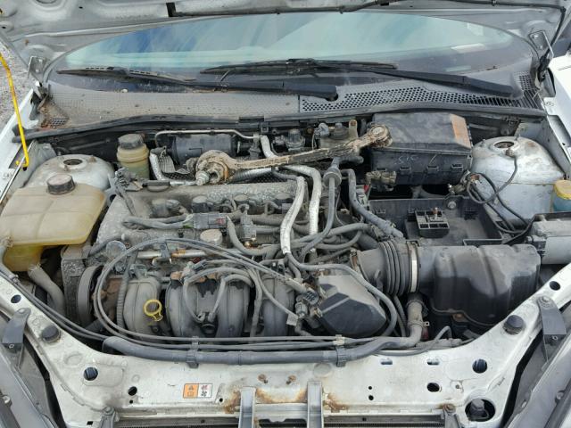 1FAFP38ZX4W144626 - 2004 FORD FOCUS ZTS WHITE photo 7