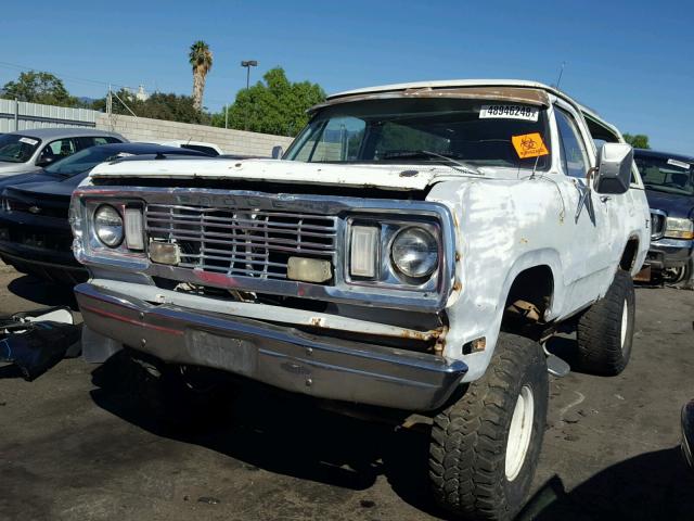 A10BE5X128334 - 1975 DODGE RAMCHARGER GRAY photo 2