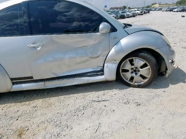 3VWFE21C32M440825 - 2002 VOLKSWAGEN NEW BEETLE ვერცხლისფერი ფოტო 9