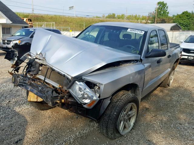 1D7HW28K67S270647 - 2007 DODGE DAKOTA QUA SILVER photo 2