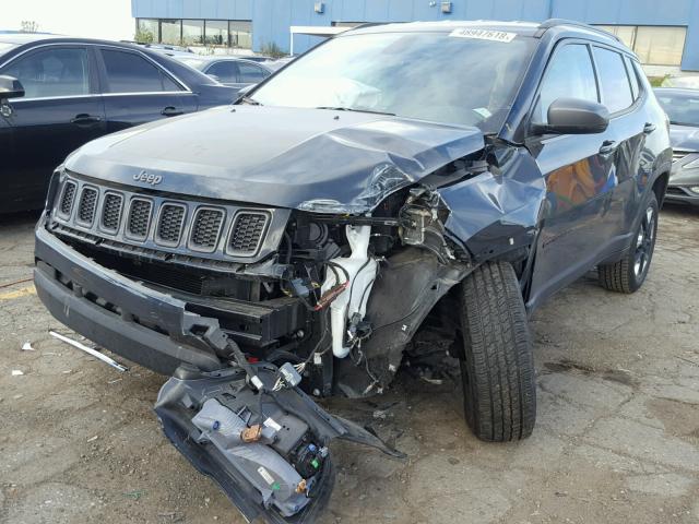 3C4NJDDB2HT597544 - 2017 JEEP COMPASS TR GRAY photo 2