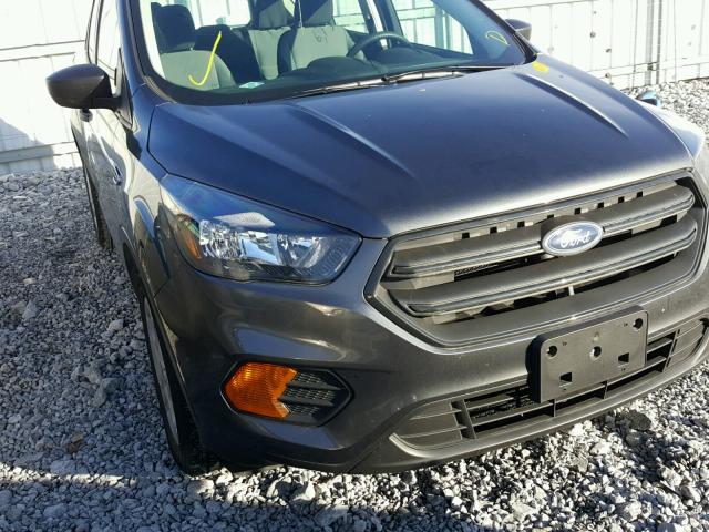 1FMCU0F79JUA08223 - 2018 FORD ESCAPE S GRAY photo 9