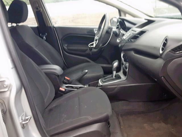 3FADP4BJ9FM191603 - 2015 FORD FIESTA SE SILVER photo 5