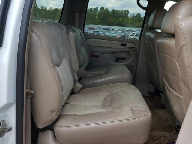 1GKFK66U04J300756 - 2004 GMC YUKON XL D WHITE photo 6