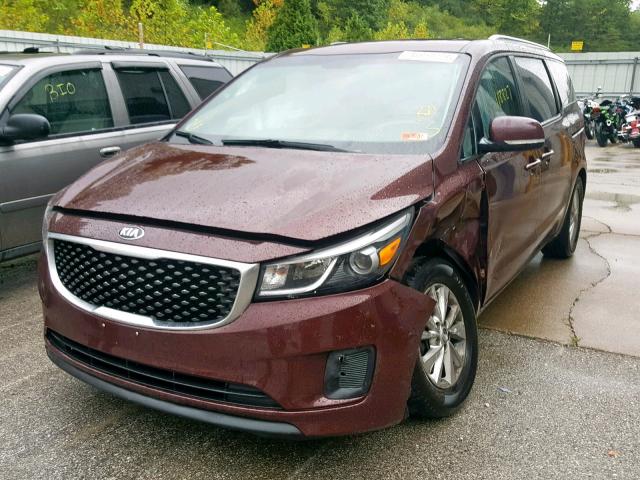 KNDMB5C15G6091688 - 2016 KIA SEDONA LX BURGUNDY photo 2