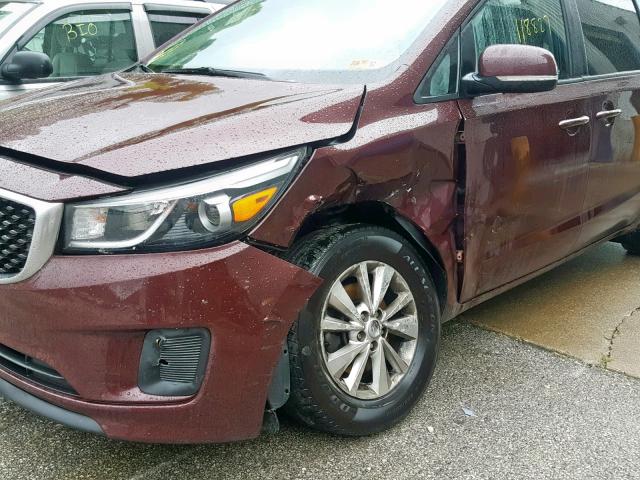 KNDMB5C15G6091688 - 2016 KIA SEDONA LX BURGUNDY photo 9