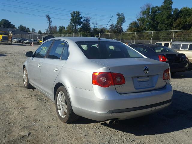 3VWEF71K67M122203 - 2007 VOLKSWAGEN JETTA WOLF SILVER photo 3