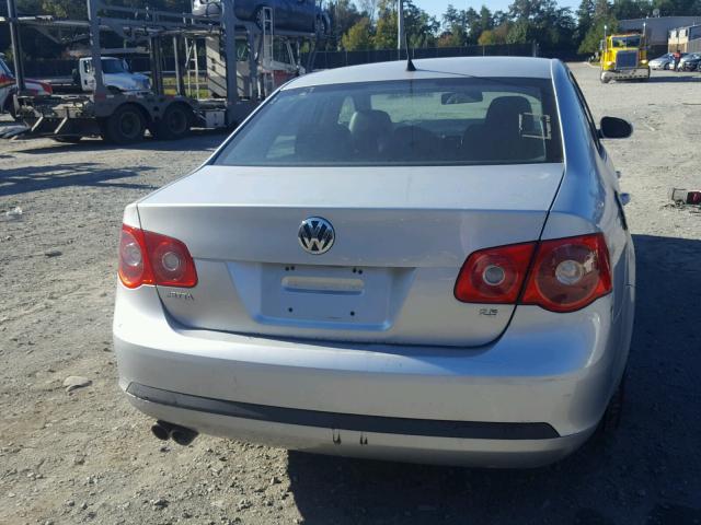 3VWEF71K67M122203 - 2007 VOLKSWAGEN JETTA WOLF SILVER photo 9