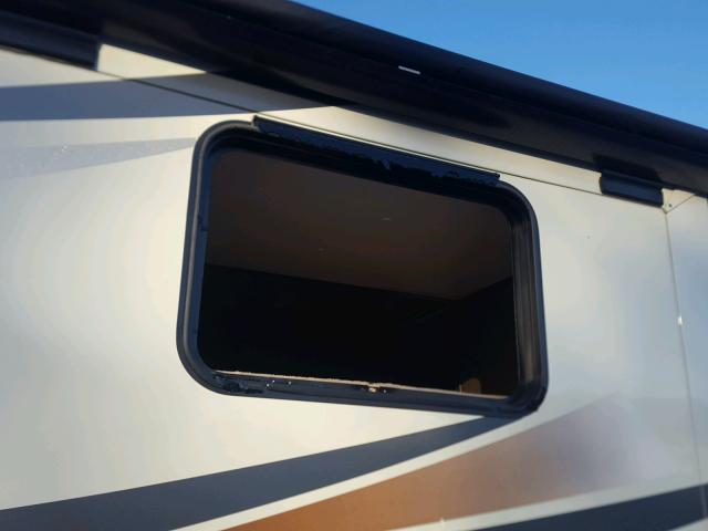 1UJCJ0BV7G1LL0080 - 2016 JAYCO EAGLE  BEIGE photo 9