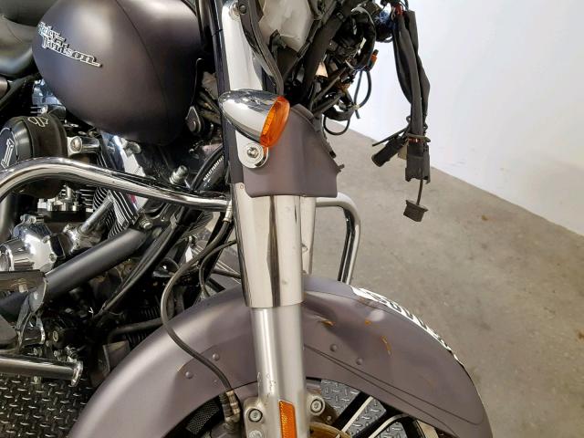 1HD1KRM15GB616389 - 2016 HARLEY-DAVIDSON FLHXS STRE GRAY photo 16