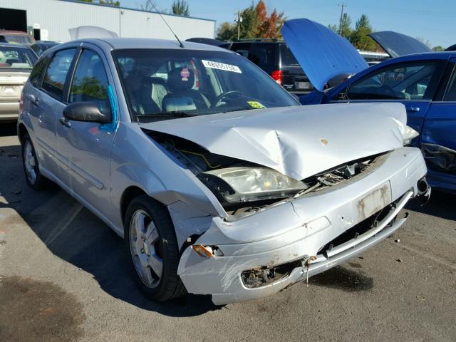 3FAFP37N65R100920 - 2005 FORD FOCUS ZX5 SILVER photo 1