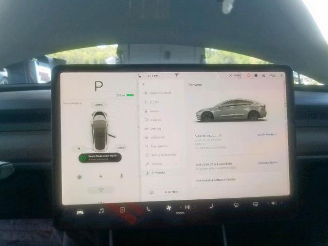 5YJ3E1EA5JF043404 - 2018 TESLA MODEL 3 SILVER photo 8