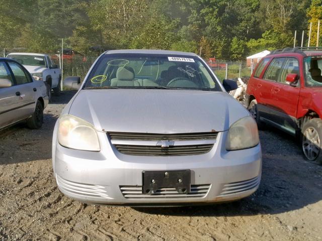 1G1AK52F157522382 - 2005 CHEVROLET COBALT SILVER photo 9