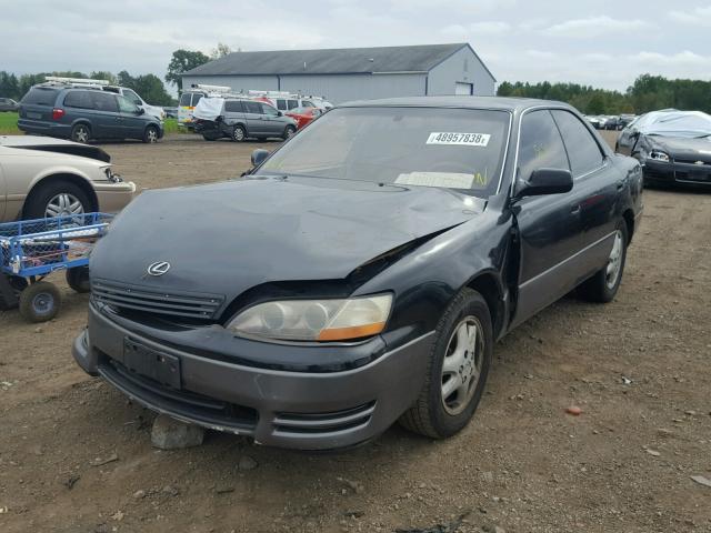 JT8GK13T9S0102659 - 1995 LEXUS ES 300 BLACK photo 2