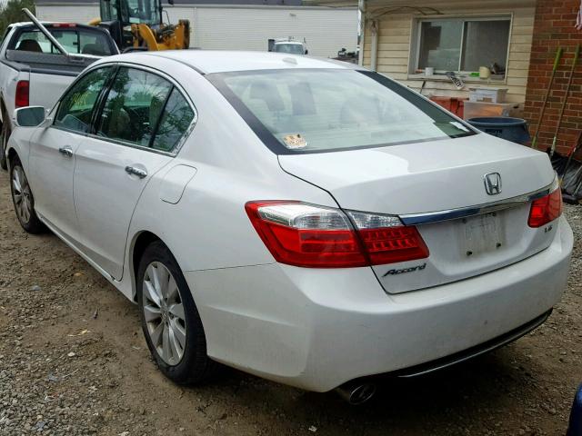 1HGCR3F82FA023558 - 2015 HONDA ACCORD EXL WHITE photo 3