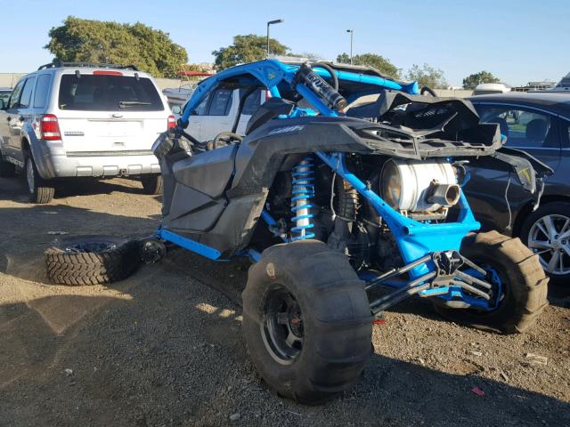 3JBVVAW24JK000232 - 2018 CAN-AM MAVERICK X BLUE photo 3