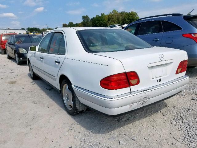 WDBJF72F2VA253821 - 1997 MERCEDES-BENZ E 420 WHITE photo 3