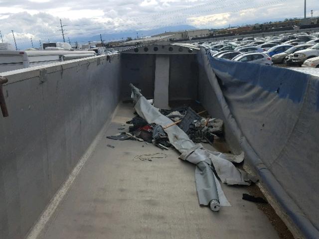 1T91F3925M1247517 - 1991 UTILITY TRAILER SILVER photo 5