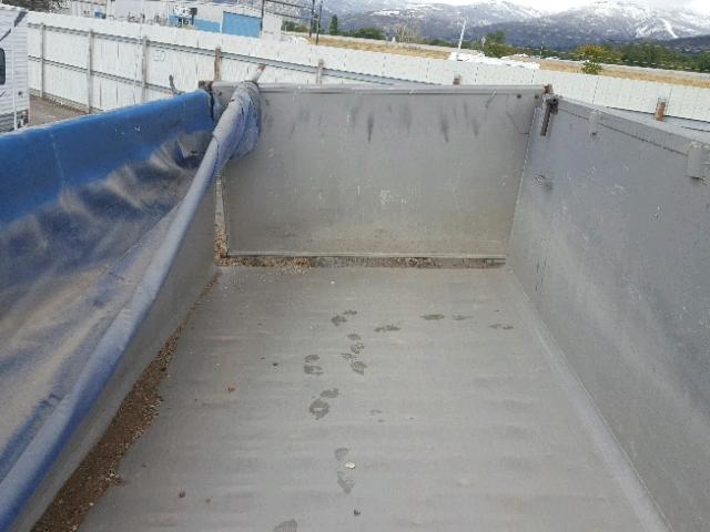 1T91F3925M1247517 - 1991 UTILITY TRAILER SILVER photo 6