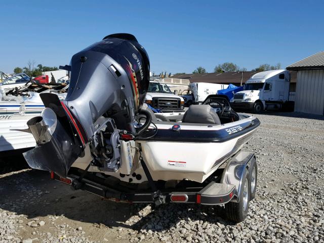 STE91825B414 - 2014 SKEE BOAT WHITE photo 4