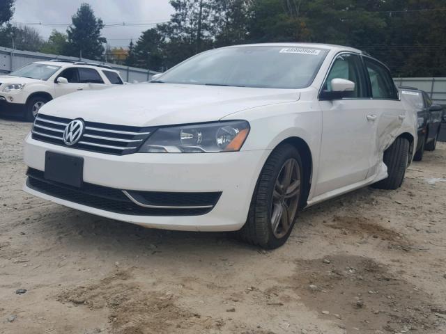 1VWBT7A32EC041797 - 2014 VOLKSWAGEN PASSAT SE WHITE photo 2