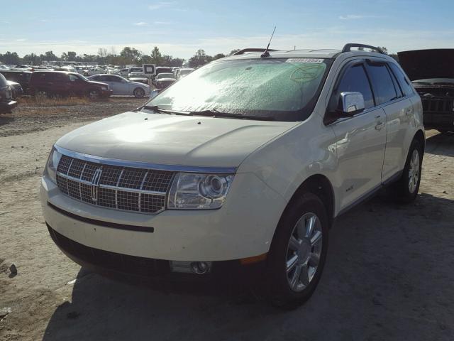 2LMDU68C97BJ34764 - 2007 LINCOLN MKX WHITE photo 2