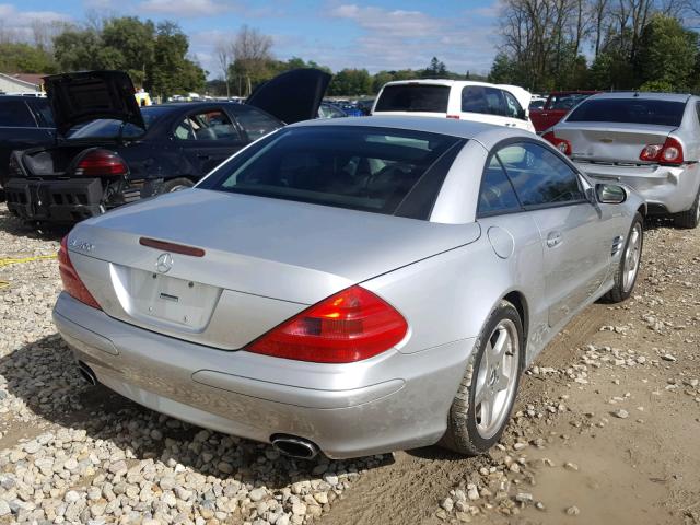 WDBSK75F43F031115 - 2003 MERCEDES-BENZ SL 500R SILVER photo 4