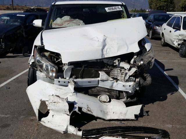 JTLZE4FE2EJ049550 - 2014 TOYOTA SCION XB Ақ фото 9