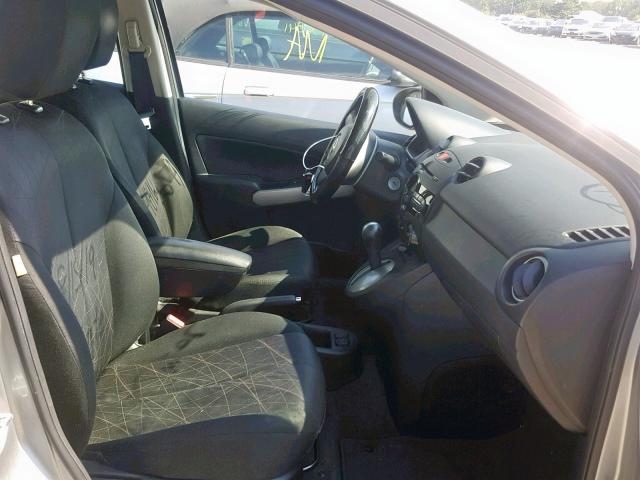 JM1DE1KZXE0173021 - 2014 MAZDA MAZDA2 SPO 银色 照片 5