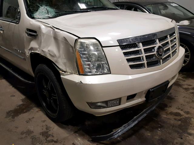 1GYFK63887R243161 - 2007 CADILLAC ESCALADE L WHITE photo 9