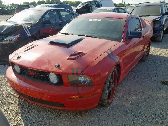 1ZVHT82H755246711 - 2005 FORD MUSTANG GT RED photo 2