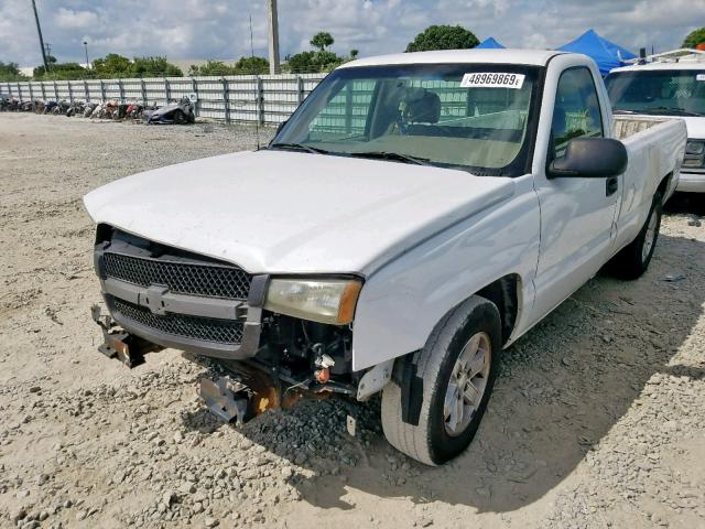 1GCEC14X45Z292359 - 2005 CHEVROLET SILVERADO WHITE photo 2