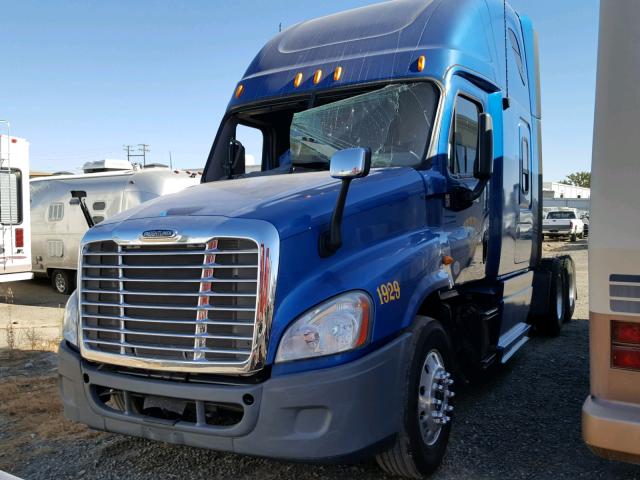 1FUJGLDR1DSBV4894 - 2013 FREIGHTLINER CASCADIA 1 BLUE photo 2