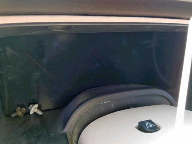 5LMFU27R83LJ20882 - 2003 LINCOLN NAVIGATOR WHITE photo 8