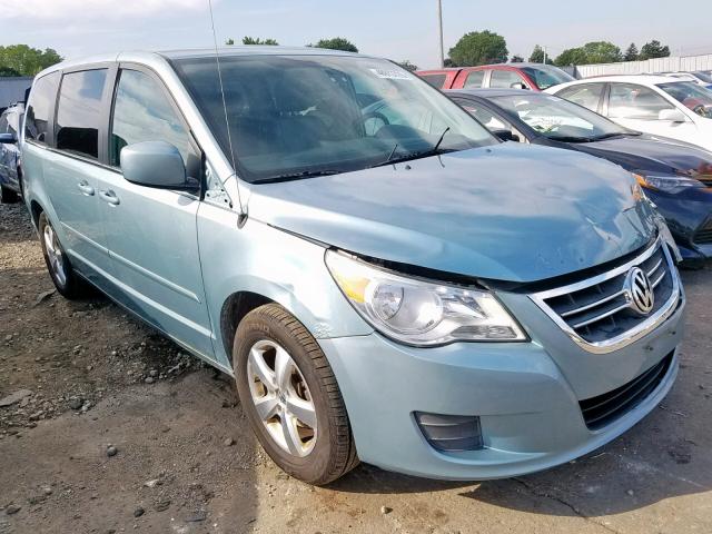 2V4RW3D16AR296035 - 2010 VOLKSWAGEN ROUTAN SE BLUE photo 1