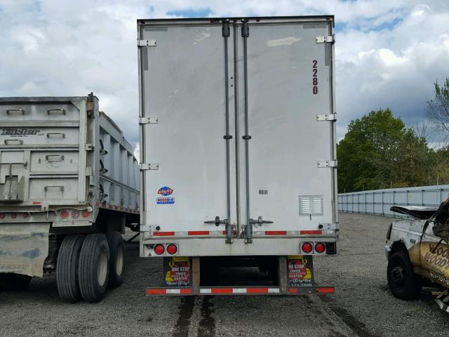 1UYVS2539BG119305 - 2011 UTILITY VS2DX WHITE photo 5