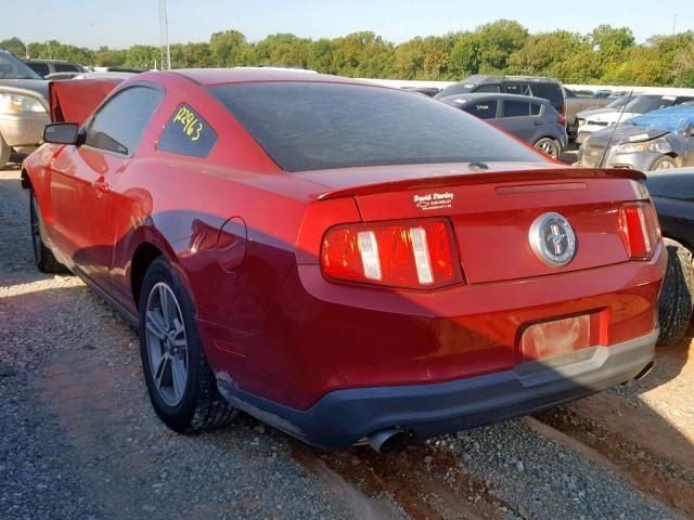 1ZVBP8AM8B5109698 - 2011 FORD MUSTANG RED photo 3