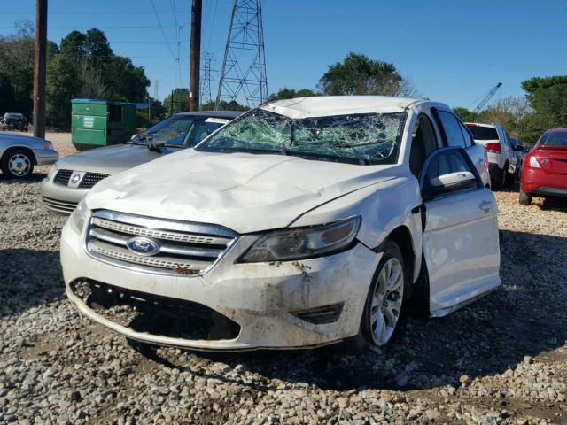 1FAHP2EW1BG137052 - 2011 FORD TAURUS SEL WHITE photo 2